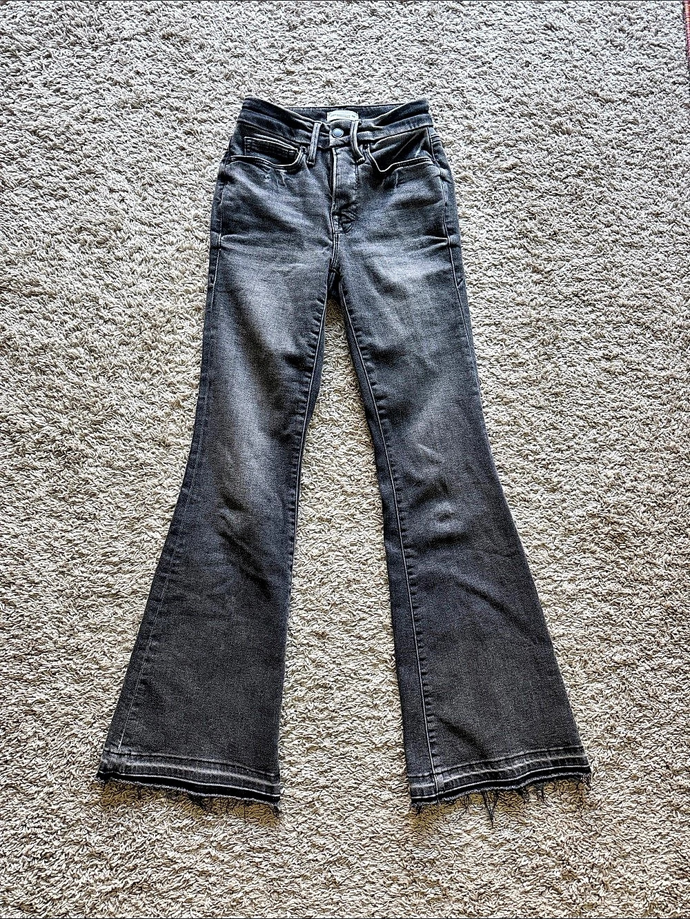 Good American petite Good Legs Flare Jeans in Gray Waist 00 Like New